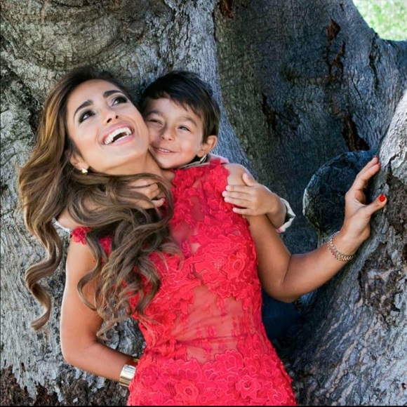 Meet your Posher, Neda - Picture 4 of 4